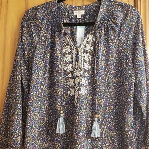 Mason & Belle Embroidered Floral top